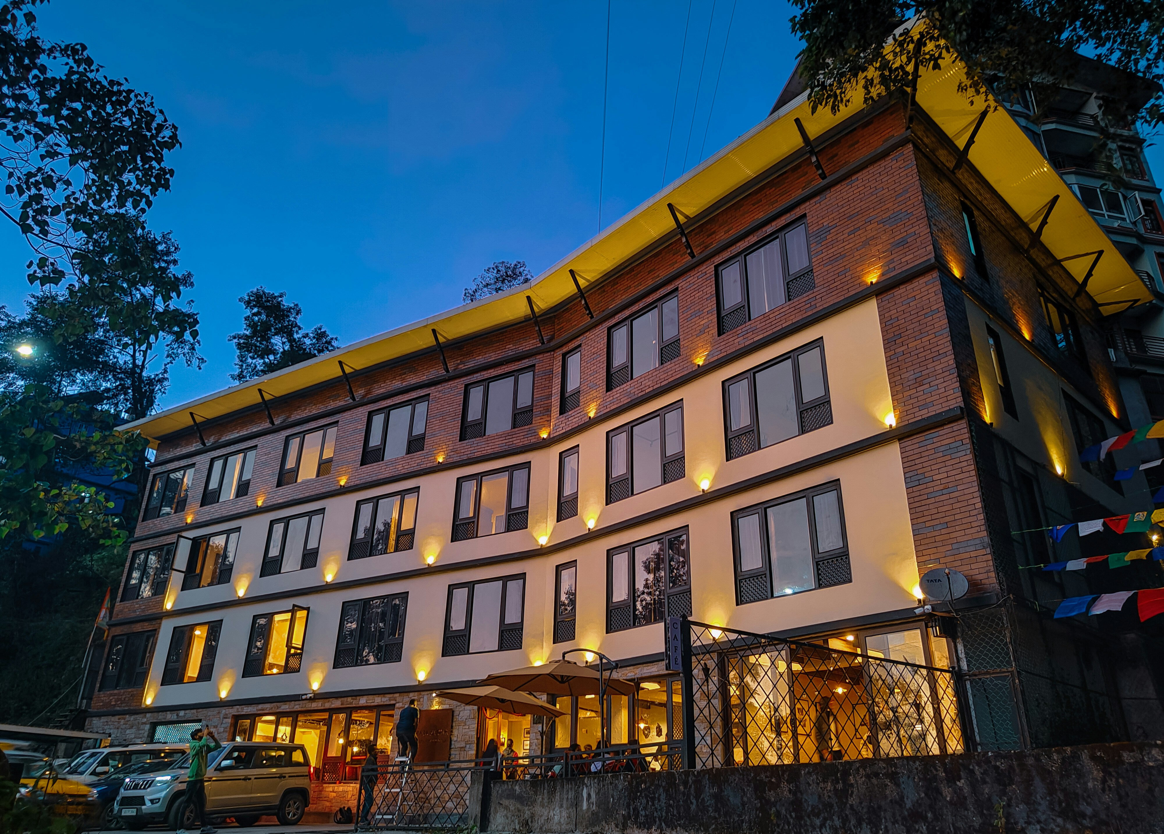 Telanori – Stadthotel mit ruhigem Empfang